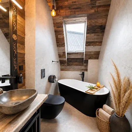 Horizon View House *